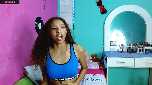 sensitive brunette online show from November 21, 2025, 2:10 am