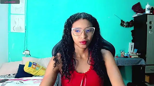 Snapshot of sensitive_brunette chatting on June 10, 2026, 2:23 am sensitive brunette online show from June 10, 2026, 2:23 am