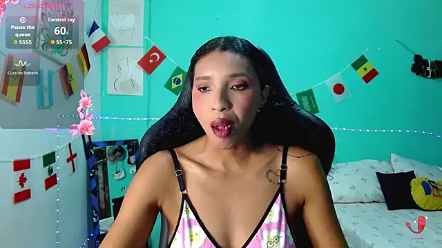 Snapshot of sensitive_brunette chatting on June 13, 2026, 1:25 am sensitive brunette online show from June 13, 2026, 1:25 am