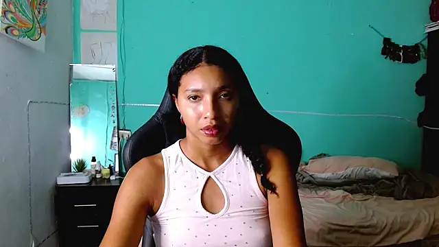 Snapshot of sensitive_brunette chatting on July 29, 2026, 3:37 am sensitive brunette online show from July 29, 2026, 3:37 am