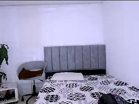 nataly red online show from December 22, 2024, 3:22 pm