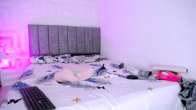 nataly red online show from March 14, 2025, 10:27 pm