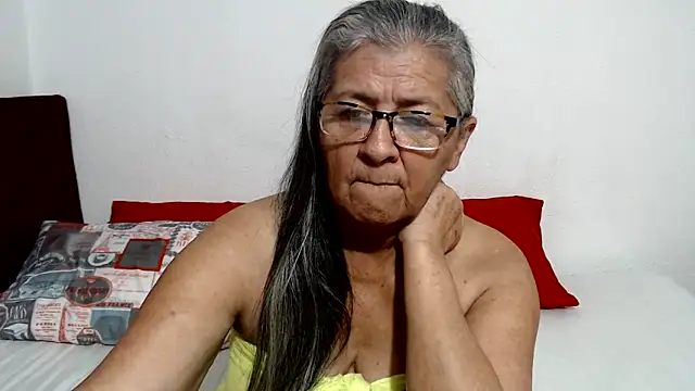 candy mature  online show from May 31, 2026, 12:12 pm
