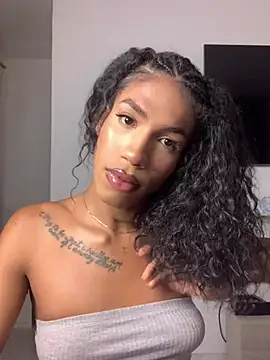 turabbitxx online show from February 11, 2025, 2:25 am