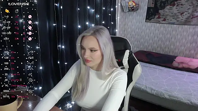 VikaPowers online show from December 26, 2024, 7:16 pm