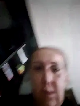 AvaLloyd online show from February 28, 2025, 11:47 am