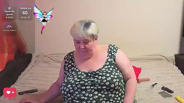 Snapshot of Baunti5555 chatting on November 11, 2025, 8:47 am Baunti5555 online show from November 11, 2025, 8:47 am