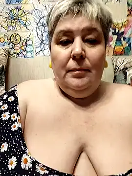 Baunti5555 online show from December 14, 2025, 4:07 am