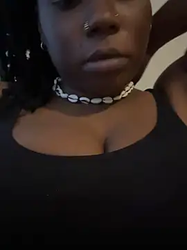 Snapshot of Bali_baddie_x chatting on February 28, 2025, 3:26 pm Bali baddie x online show from February 28, 2025, 3:26 pm