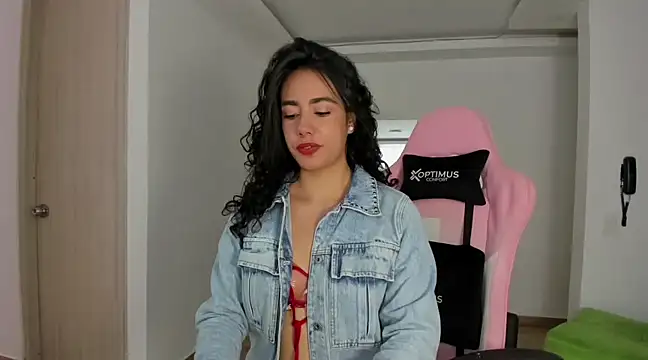 susana monroy online show from February 20, 2025, 8:36 pm