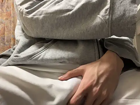 Snapshot of lkun9 chatting on December 4, 2024, 4:05 pm lkun9 online show from December 4, 2024, 4:05 pm