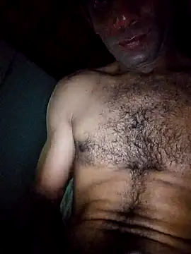 Snapshot of Tiago0031 chatting on February 17, 2026, 2:30 am Tiago0031 online show from February 17, 2026, 2:30 am