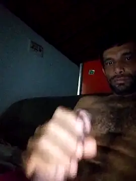 Snapshot of Tiago0031 chatting on March 1, 2026, 4:47 am Tiago0031 online show from March 1, 2026, 4:47 am