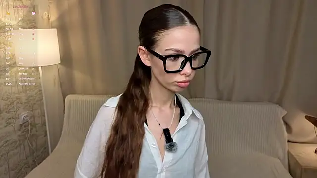AnabelHun online show from June 3, 2026, 5:43 am