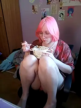 DeviJonson online show from February 12, 2025, 2:10 pm