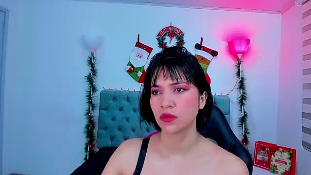 Snapshot of lina_bedoya_ chatting on December 21, 2024, 11:44 am lina bedoya online show from December 21, 2024, 11:44 am