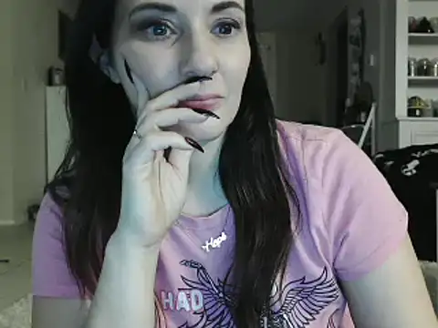 Snapshot of CrystalLakeXO chatting on January 1, 2025, 10:43 am CrystalLakeXO online show from January 1, 2025, 10:43 am