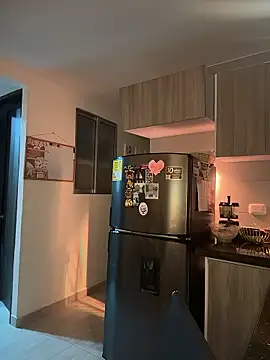 SaraParisi online show from January 8, 2026, 11:51 pm