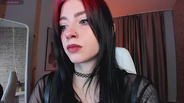 Snapshot of arielabradberry chatting on December 27, 2024, 2:33 pm arielabradberry online show from December 27, 2024, 2:33 pm