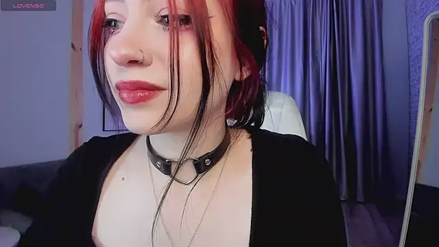 Snapshot of arielabradberry chatting on March 4, 2025, 3:15 pm arielabradberry online show from March 4, 2025, 3:15 pm