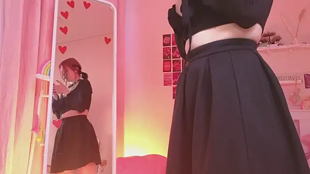 Snapshot of arielabradberry chatting on March 5, 2025, 1:50 pm arielabradberry online show from March 5, 2025, 1:50 pm