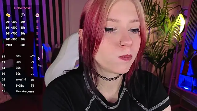 Snapshot of arielabradberry chatting on September 23, 2025, 4:10 pm arielabradberry online show from September 23, 2025, 4:10 pm