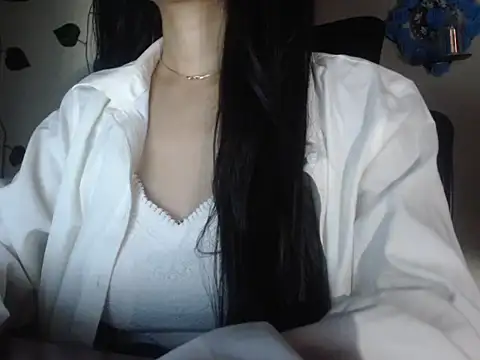 Snapshot of emma_06@xh chatting on June 3, 2026, 8:25 pm emma 06xh online show from June 3, 2026, 8:25 pm