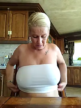 Snapshot of Lotus-blume1 chatting on September 21, 2025, 8:49 am Lotus-blume1 online show from September 21, 2025, 8:49 am