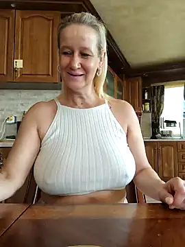 Snapshot of Lotus-blume1 chatting on November 10, 2025, 10:36 am Lotus-blume1 online show from November 10, 2025, 10:36 am