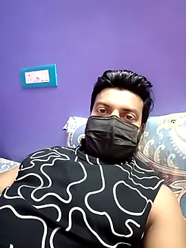 model yesx online show from March 22, 2025, 4:58 pm