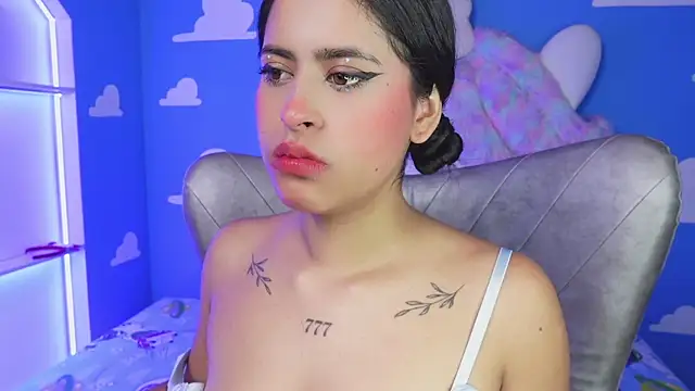 miss romyna online show from December 16, 2025, 11:04 am