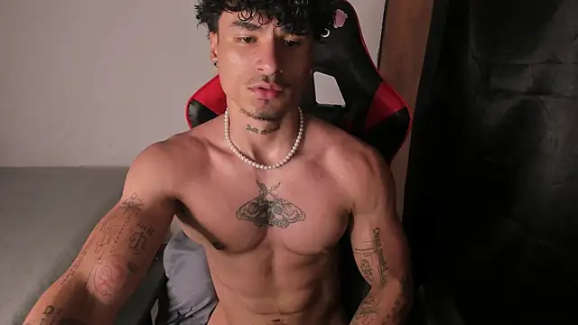Thomas Fit1 online show from May 23, 2026, 2:50 am