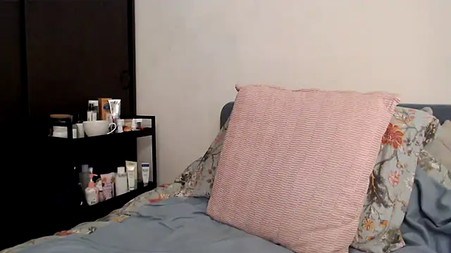 Scarlettford online show from March 18, 2026, 5:27 pm