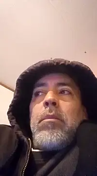 Xoc8  online show from January 6, 2025, 8:50 pm