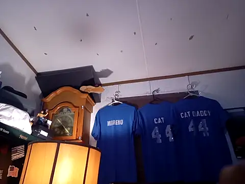 Xoc8  online show from September 25, 2025, 8:07 am