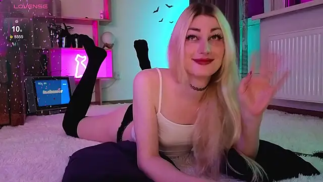 Snapshot of Inchcaser_ chatting on October 25, 2025, 7:19 pm Inchcaser online show from October 25, 2025, 7:19 pm