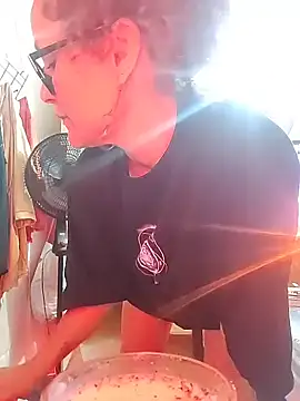 SelenaHouston online show from February 17, 2026, 4:20 am