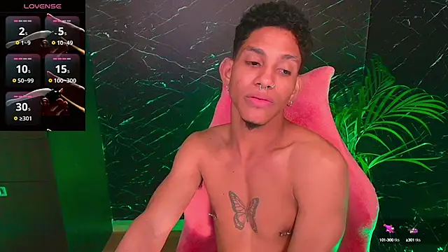 Snapshot of Palo_santo chatting on September 19, 2025, 12:02 am Palo santo online show from September 19, 2025, 12:02 am