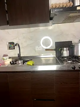 Snapshot of Palo_santo chatting on September 25, 2025, 9:18 pm Palo santo online show from September 25, 2025, 9:18 pm