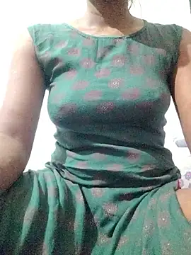 Snapshot of rituporna2004 chatting on November 13, 2025, 2:43 am rituporna2004 online show from November 13, 2025, 2:43 am