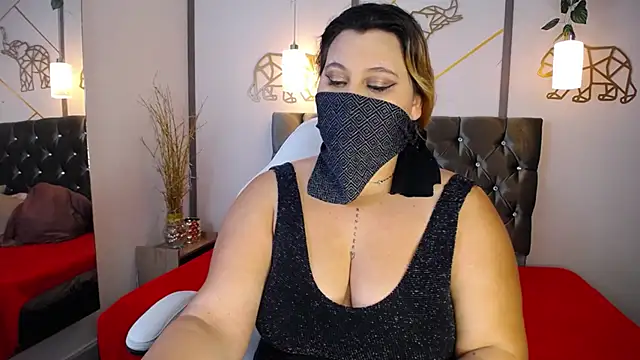 Snapshot of SalmaZaman chatting on January 25, 2025, 5:40 pm SalmaZaman online show from January 25, 2025, 5:40 pm