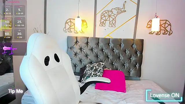 Snapshot of SalmaZaman chatting on October 8, 2025, 7:55 pm SalmaZaman online show from October 8, 2025, 7:55 pm