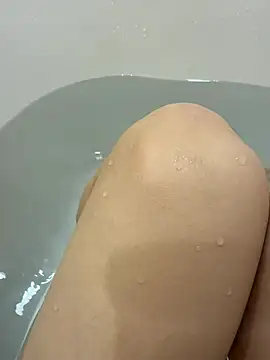 matu050556 online show from February 12, 2026, 1:06 pm