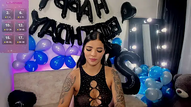 Snapshot of EmmaRusellx chatting on December 11, 2024, 1:28 pm EmmaRusellx online show from December 11, 2024, 1:28 pm