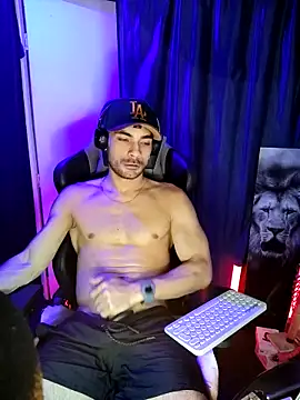 sexyboycolombi4 online show from March 4, 2025, 5:21 am