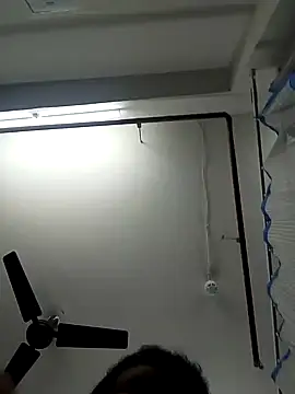 Snapshot of HangdogBeggary chatting on December 28, 2024, 6:17 am HangdogBeggary online show from December 28, 2024, 6:17 am