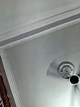 Snapshot of HangdogBeggary chatting on March 25, 2026, 11:27 am HangdogBeggary online show from March 25, 2026, 11:27 am