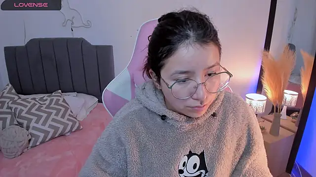 Amy joones online show from April 7, 2026, 11:10 am