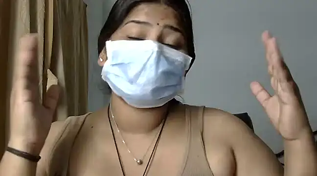 Snapshot of cutelady65 chatting on February 7, 2025, 2:15 pm cutelady65 online show from February 7, 2025, 2:15 pm