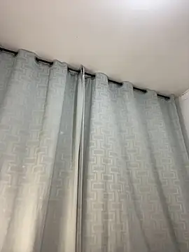 Snapshot of Mery_sex chatting on December 20, 2024, 7:12 am Mery sex online show from December 20, 2024, 7:12 am